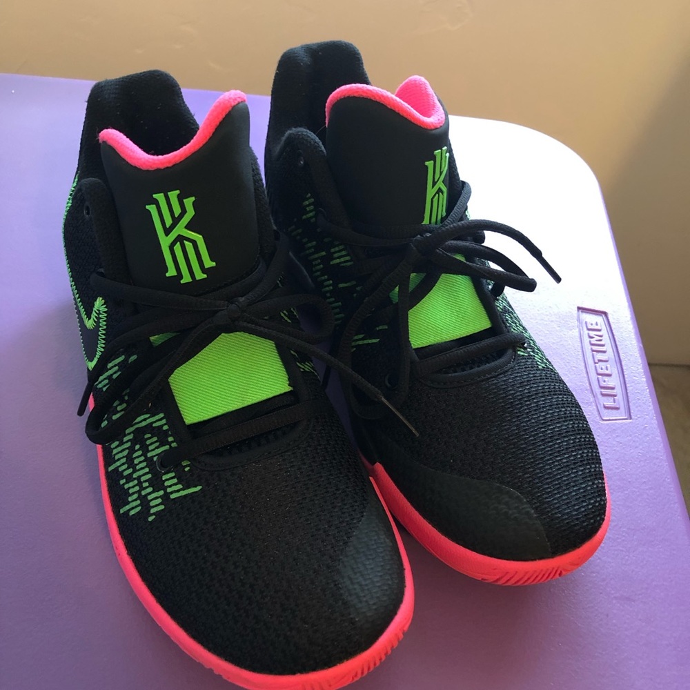 Kyrie Flytrap - image 3